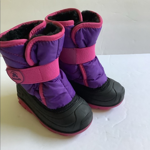 Kamik Kids 7 Purple Pink Snow Boots Hook n’ Loop Close Black Faux Fur - Picture 4 of 8